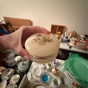 Vintage Alabaster Trinket Box w/ Floral Lid – minor Repair Needed
